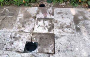 Wet spots indicate a leak. Wet spots indicate a leak.