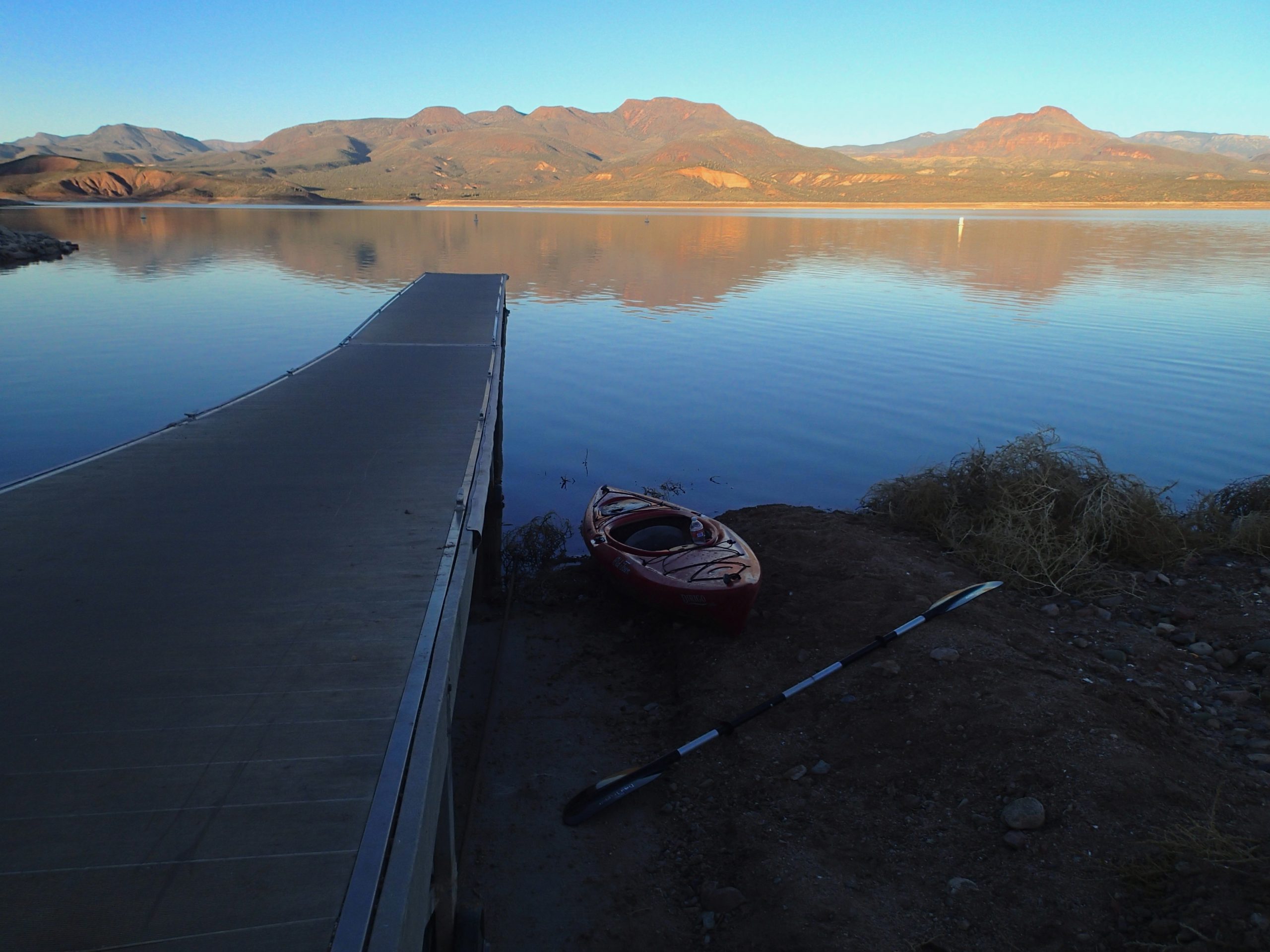 Roosevelt Lake: a popular recreation spot 